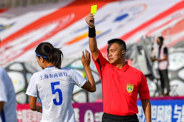 活塞险胜猛龙终结28连败 庄神15+23公牛克76人